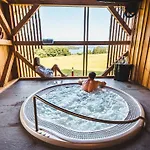 & Wellness Knizeci Cesta شقة فندقية 4*