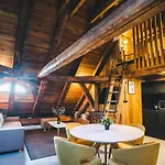 & Wellness Knizeci Cesta 4* Horní Planá