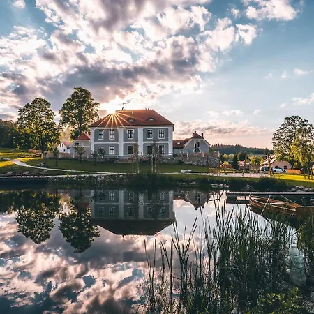 Aparthotel & Wellness Knizeci Cesta 4*